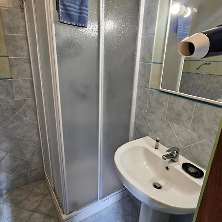 La.ti.mi.da. בית חווה *