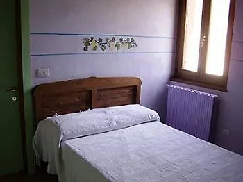 La.ti.mi.da. Vakantieboerderij Cassine